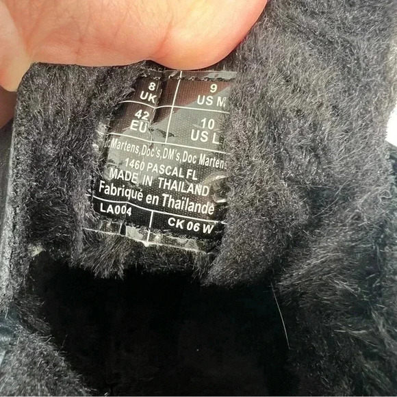 Dr. Martens 1460 Pascal Faux Fur Lined Lace Up Boots Sz Men’s 9 Women’s 10 - Picture 8 of 10